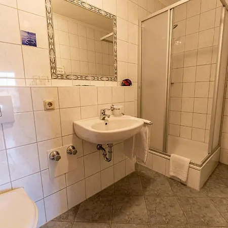 Hotel Fronhof 3*