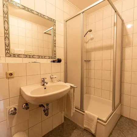 Fronhof 3* Mettendorf